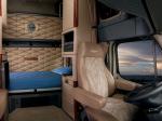 Freightliner Cascadia Raised Roof 2007 года